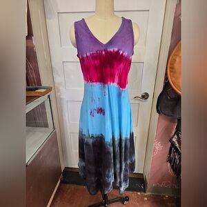 Dharma trading co v neck sleeveless asymmetrical hem fit & flare tie dye dress s